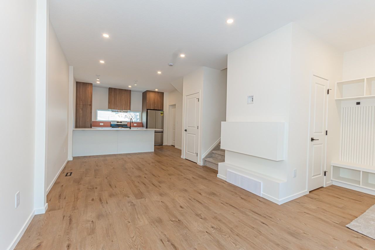 12307 121 Ave Nw #12307MAIN - Photo 4 of 27
