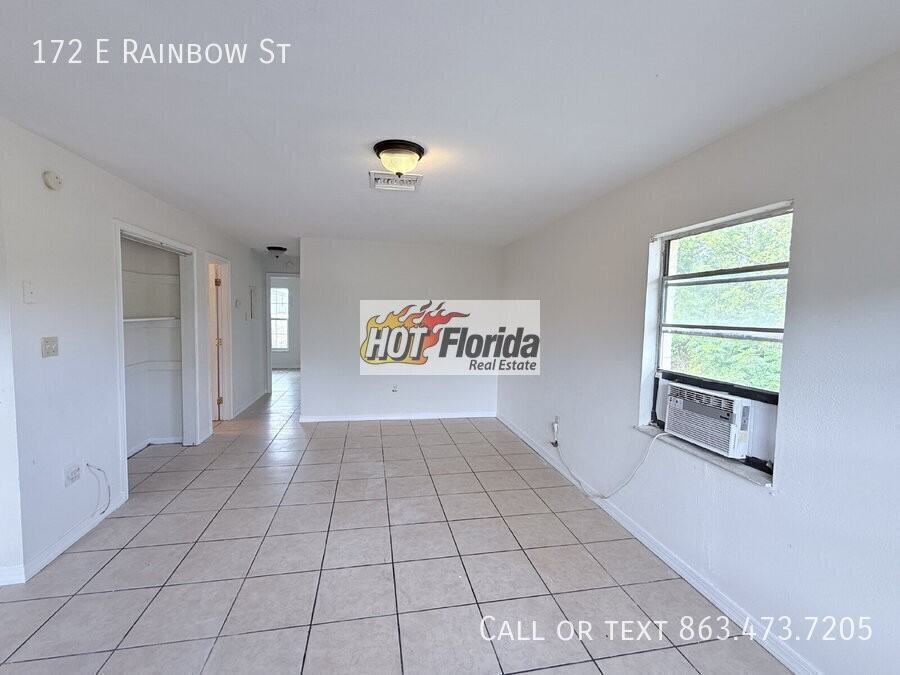 172 E Rainbow St - Photo 5 of 12