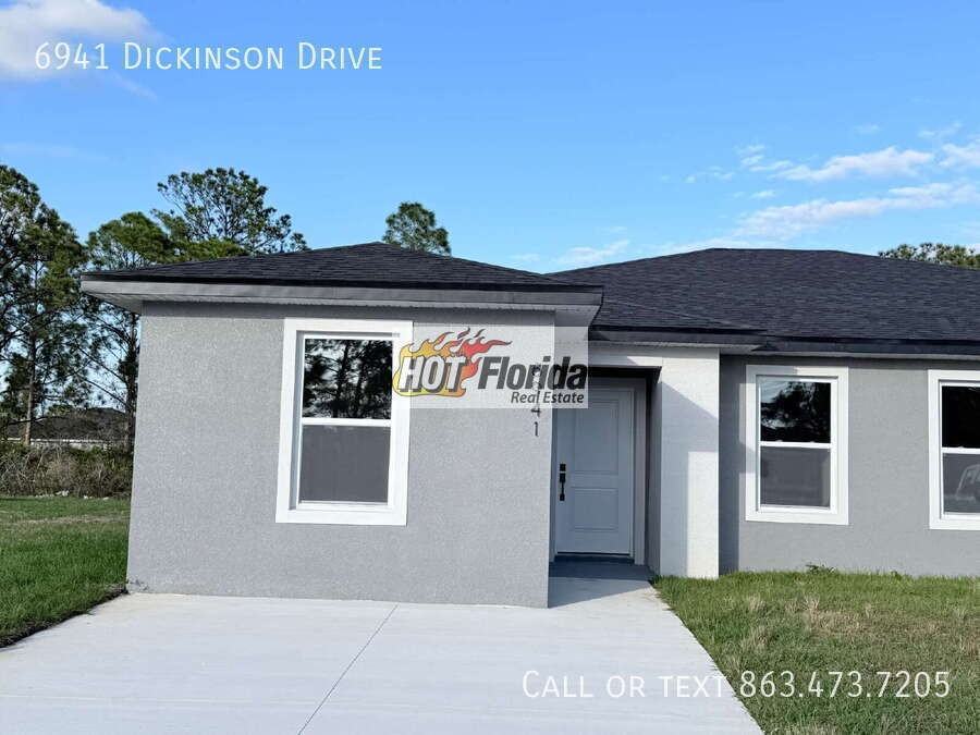 6941 Dickinson Dr