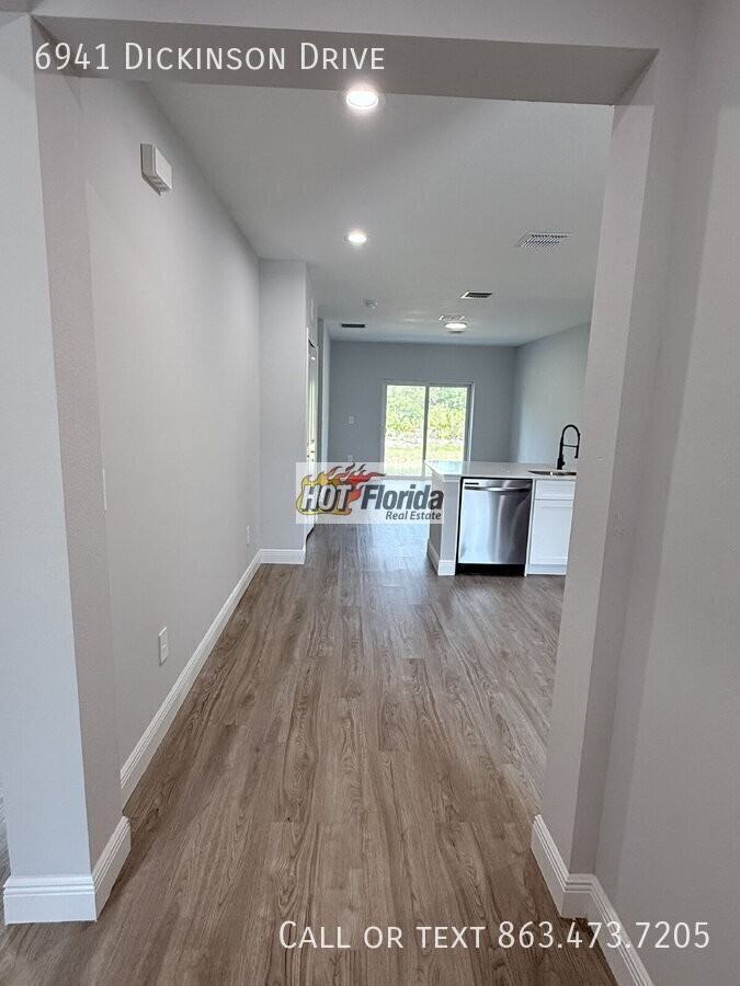 6941 Dickinson Dr - Photo 2 of 19