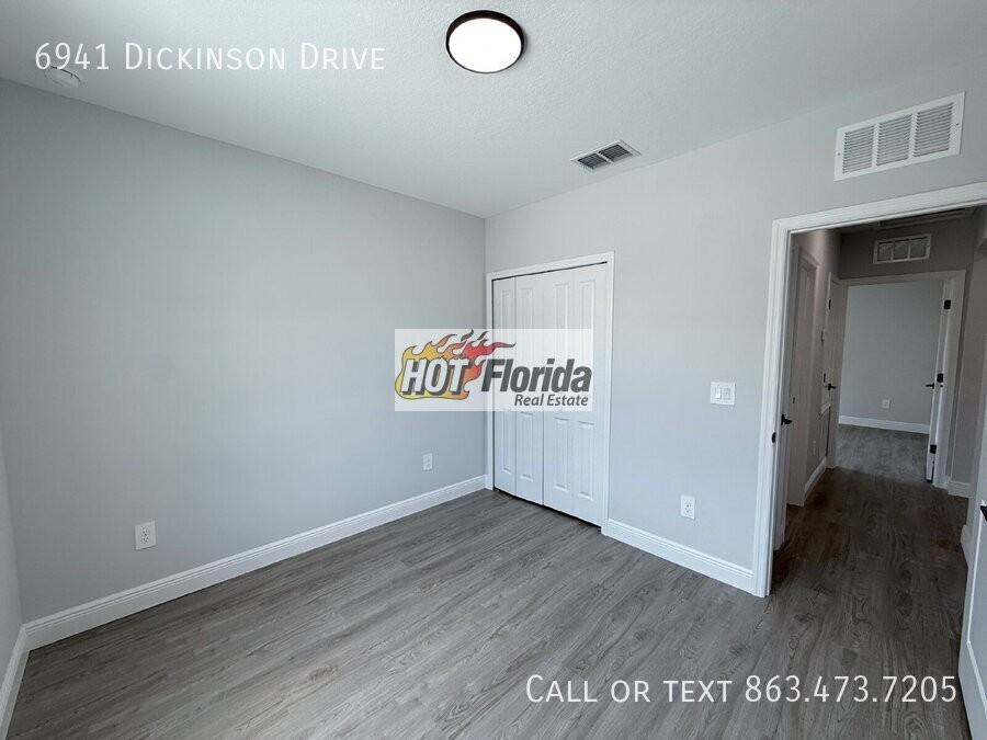 6941 Dickinson Dr - Photo 3 of 19