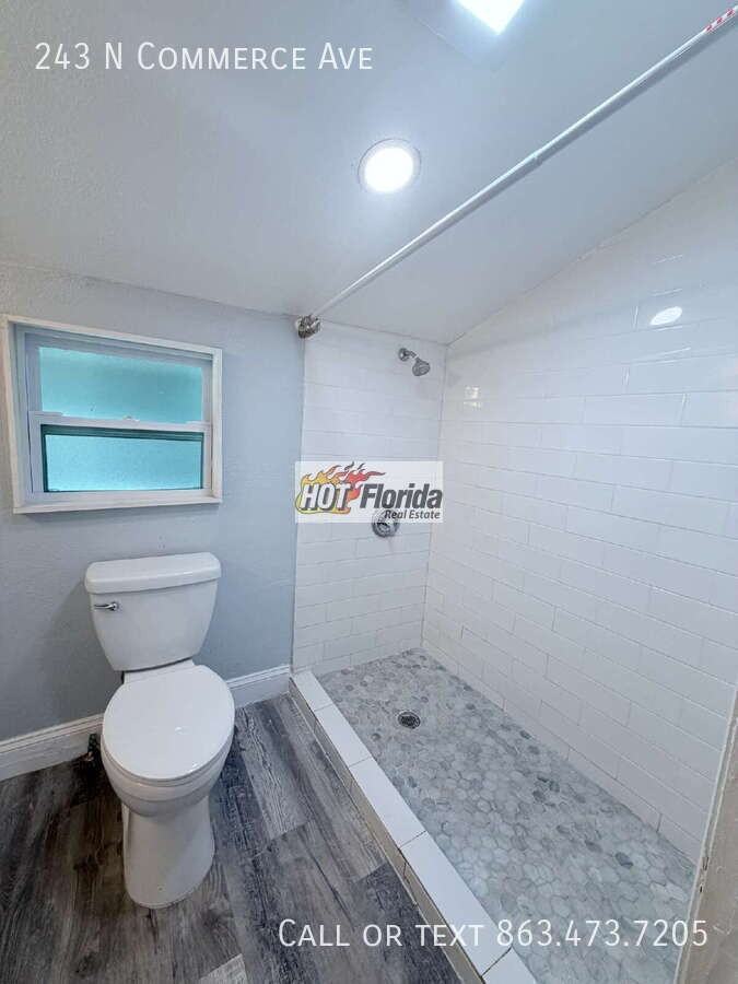 243 N Commerce Ave - Photo 7 of 8