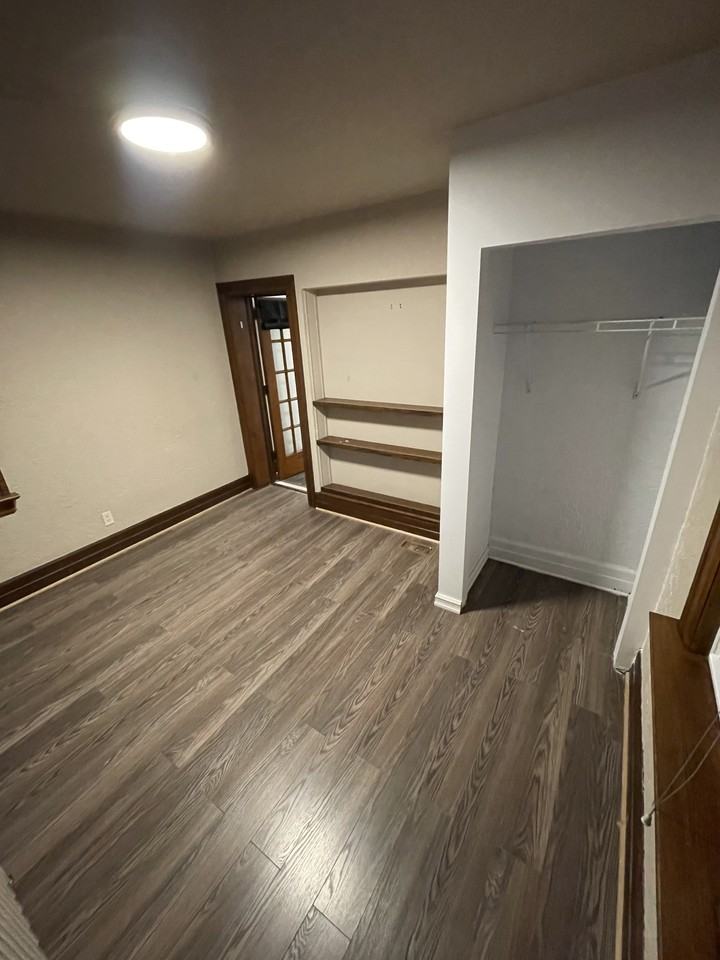 1319 Ouellette Avenue - Photo 4 of 19