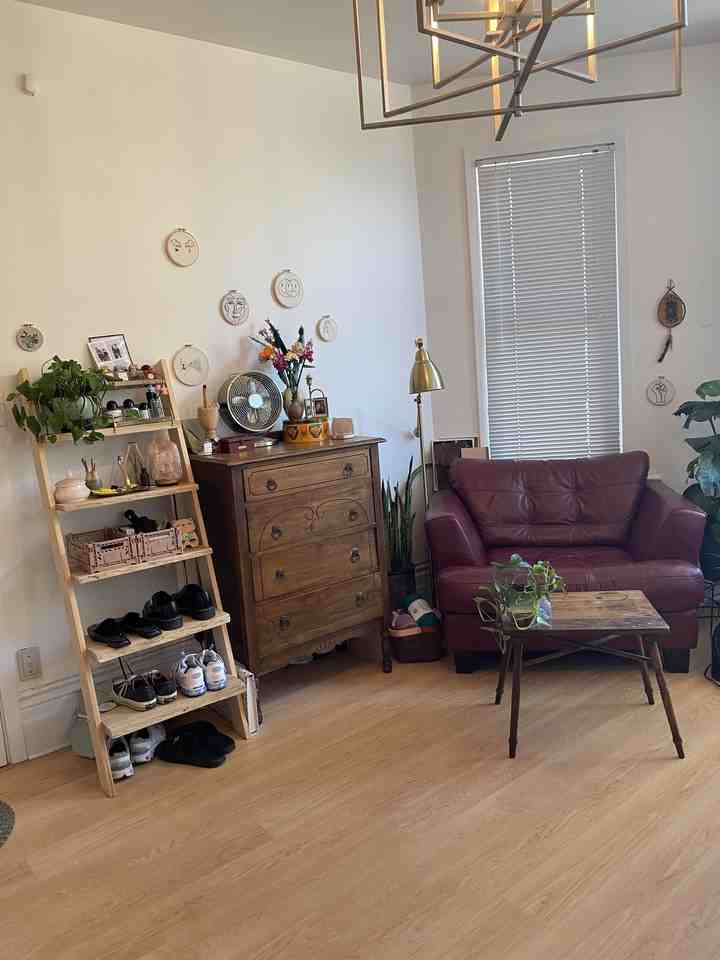 526 Bathurst Street #1 - Photo 3 of 7