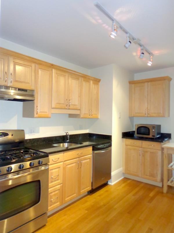 304 Allston St #4 - Photo 5 of 20
