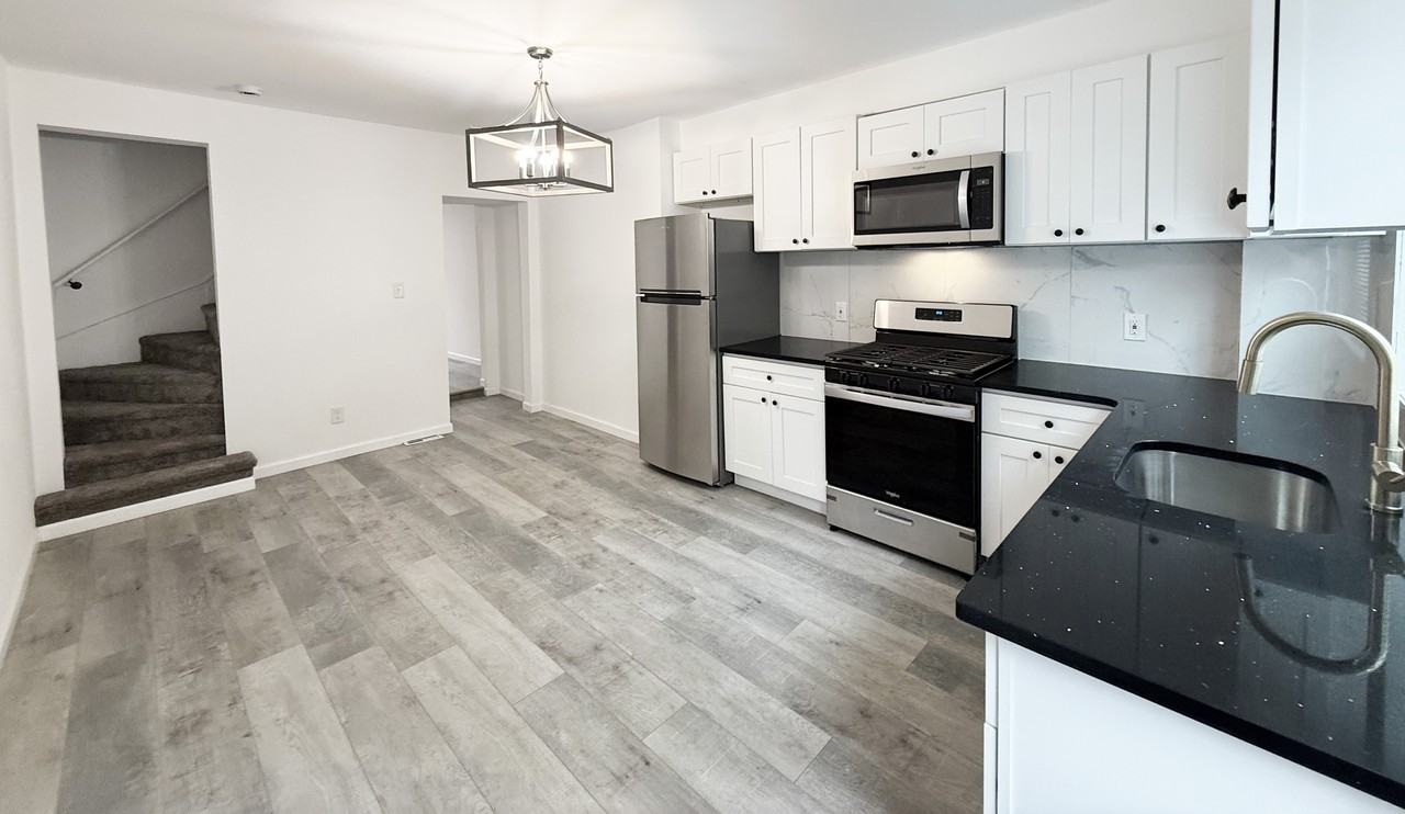 210 Washington St #NA - Photo 4 of 21