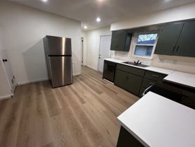 724 S Elm St #B - Photo 1 of 1