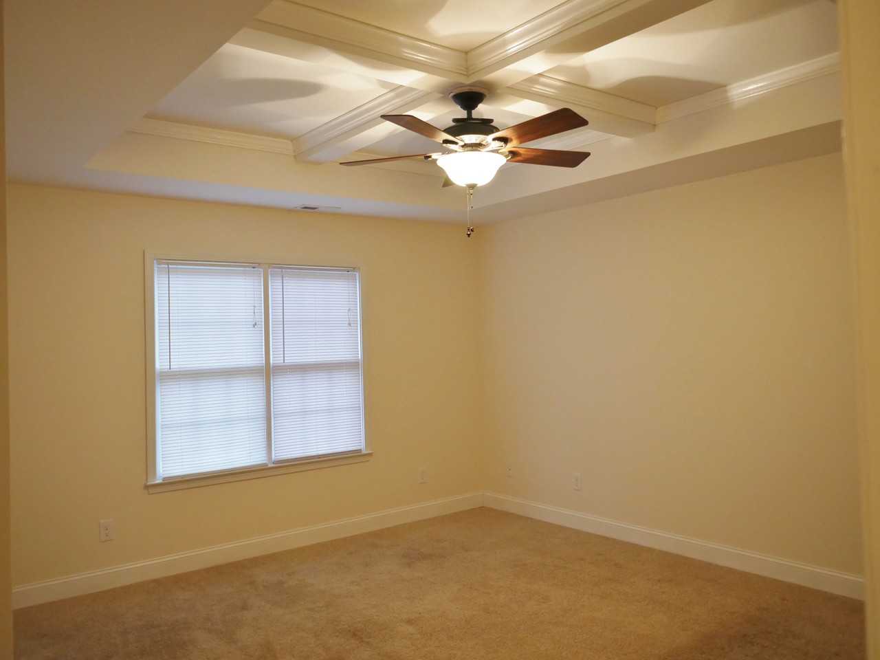 1515 Mayfair Dr #NA - Photo 6 of 12
