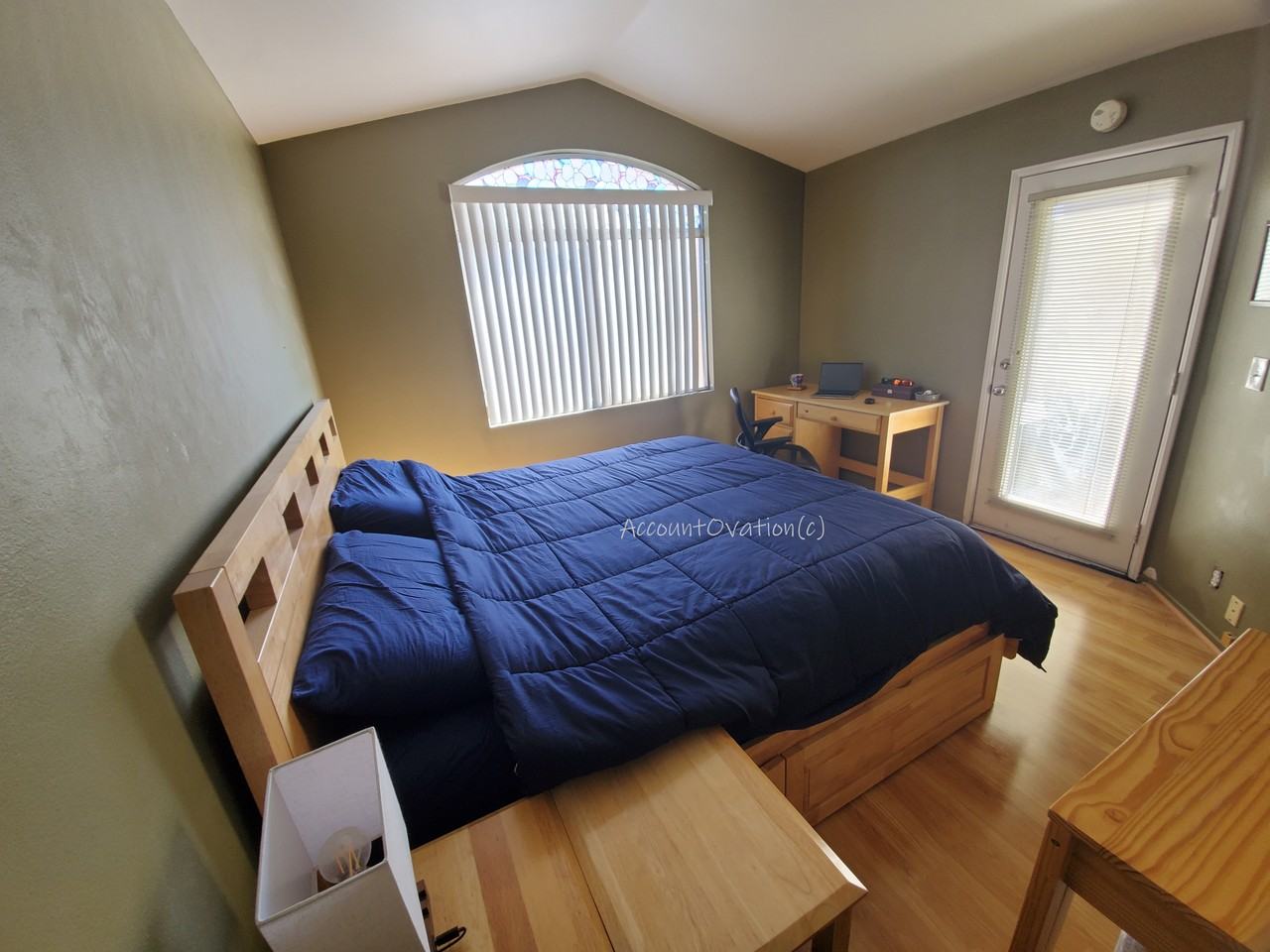 1305 Jamaica Ln - Photo 4 of 15