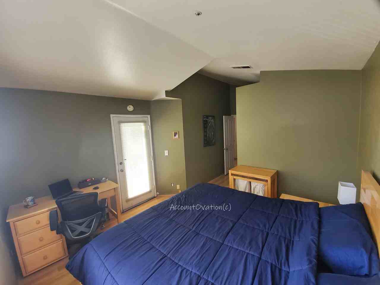 1305 Jamaica Ln - Photo 5 of 15