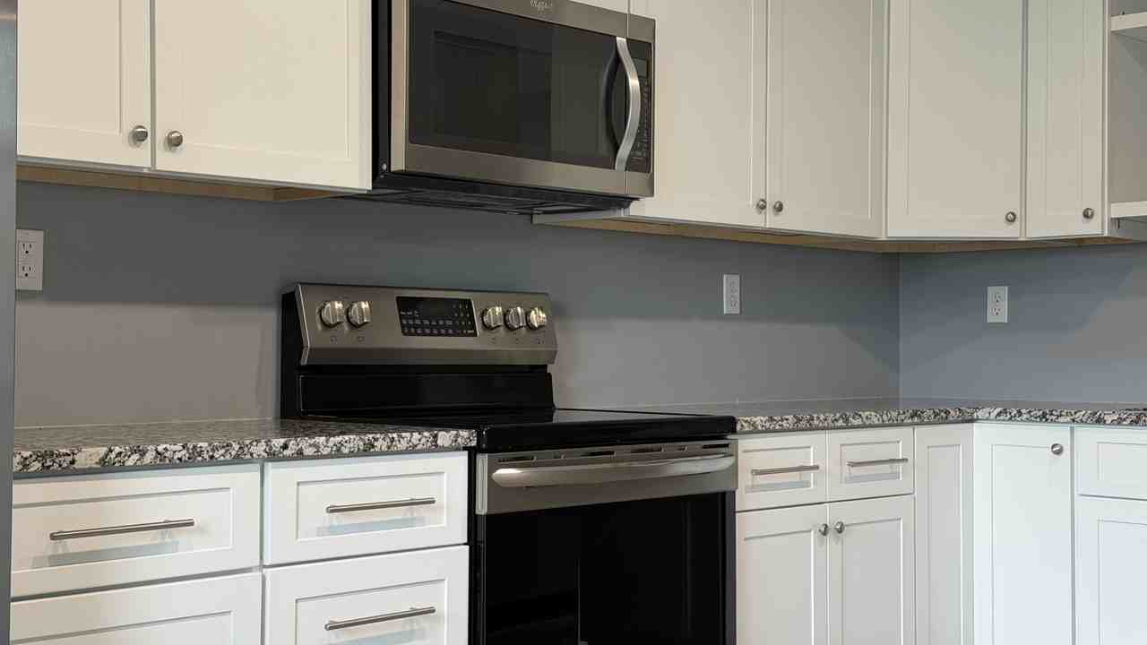 263 Florence Dr #265 - Photo 2 of 13