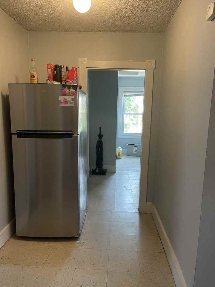 31 John St #3 - Photo 2 of 10