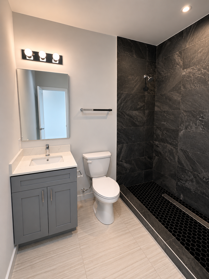 2425 20th St Ne #18 - Photo 3 of 8