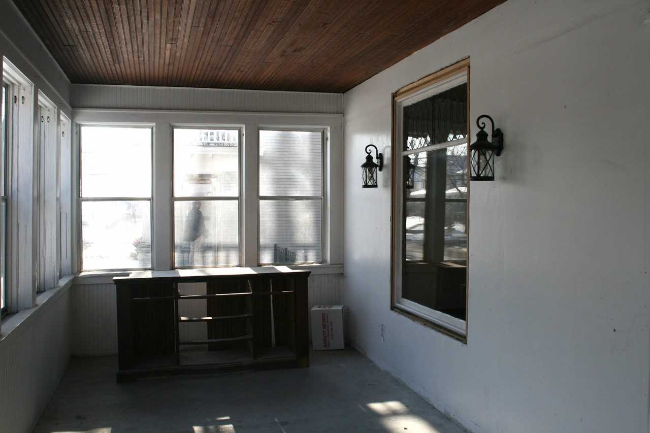 1411 Girard Ave N #1 - Photo 7 of 10