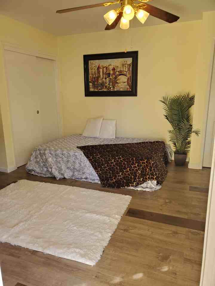 1539 Nob Hill Ave #NA - Photo 3 of 5