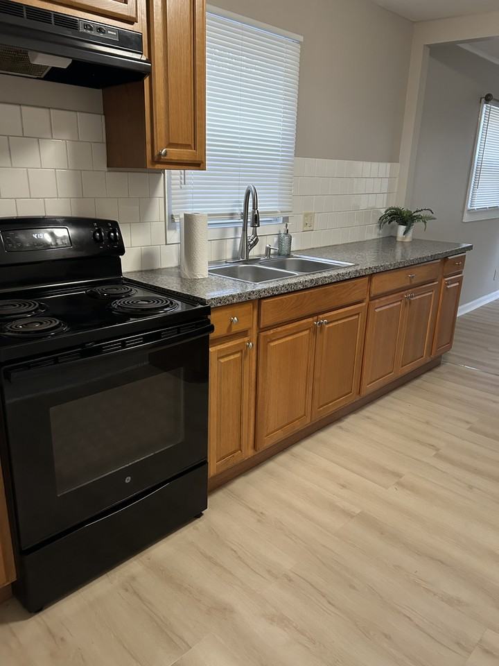 1161 Seward Ave #NA - Photo 3 of 5