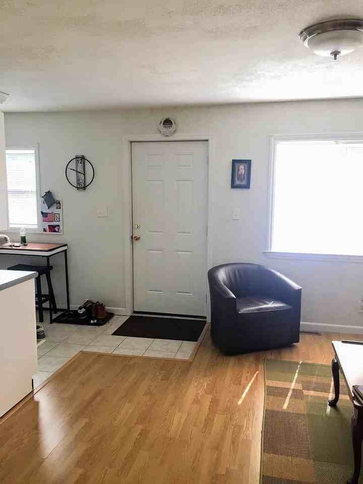 8 Prince St #B - Photo 3 of 17