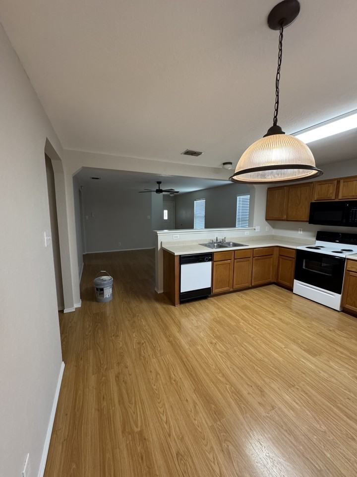 8127 Willow Country #NA - Photo 5 of 16