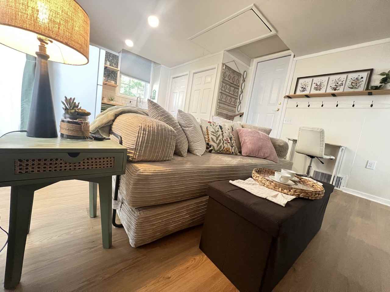 4220 Sweden Dr - Photo 2 of 26