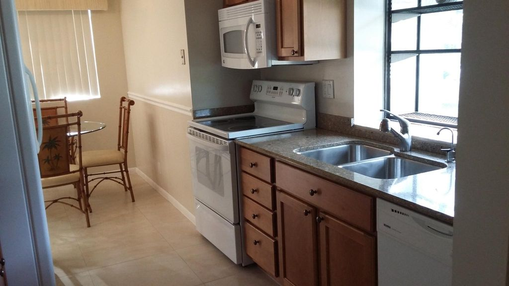 3940 Arelia Dr S #NA - Photo 4 of 10