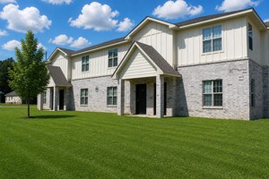 featured image of 4321 Lazare #441