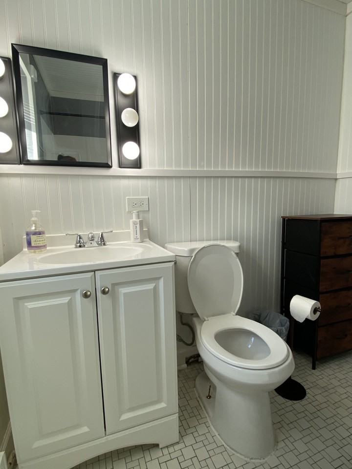 730 Wesley Ave #2 - Photo 7 of 24