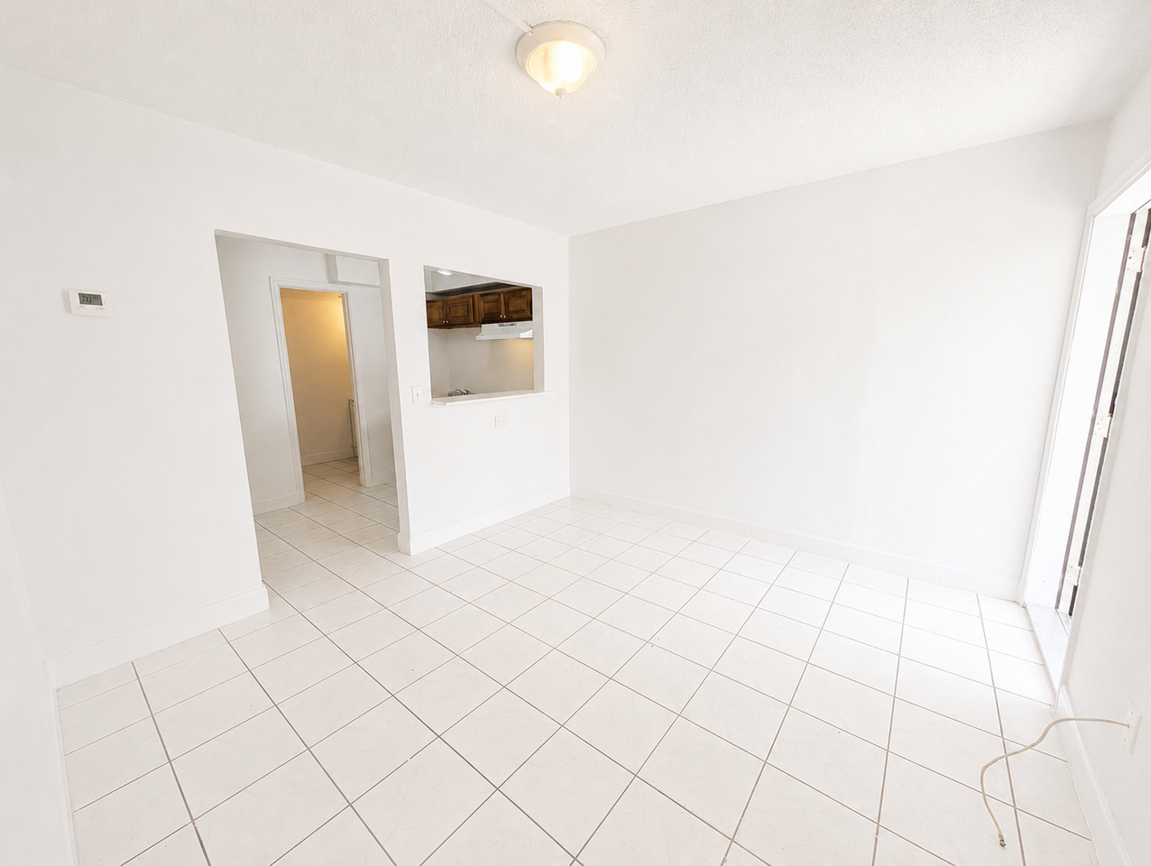 915 S 21st Ave - Photo 4 of 19
