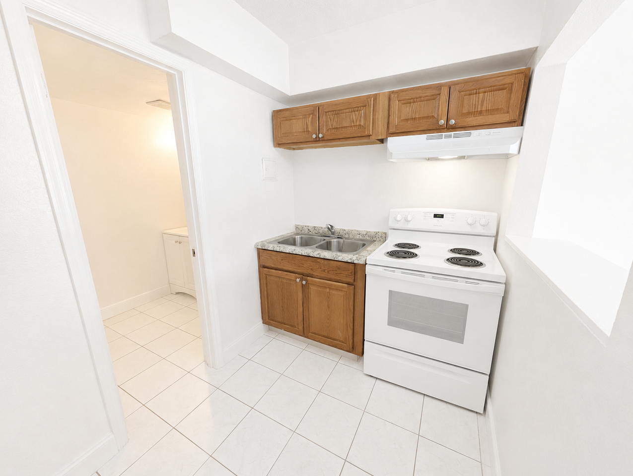 915 S 21st Ave - Photo 5 of 19