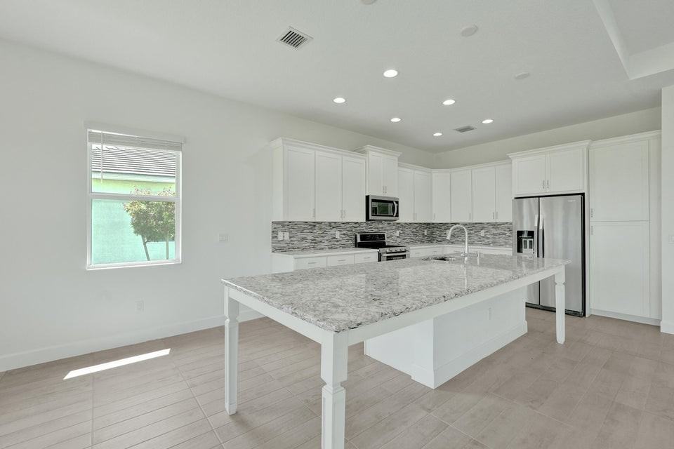 5194 Macoon Way - Photo 4 of 8