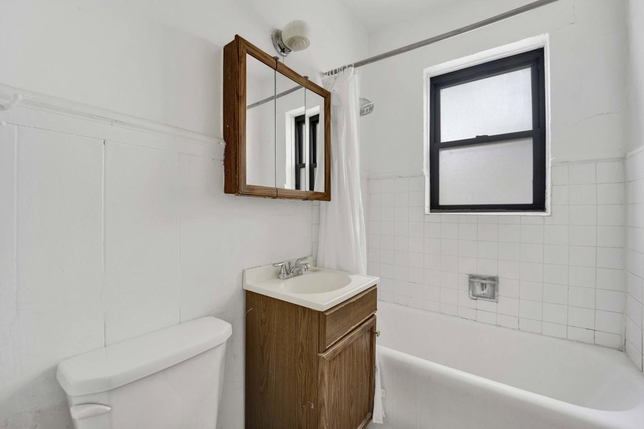 2959 N Damen Ave #2B - Photo 5 of 8