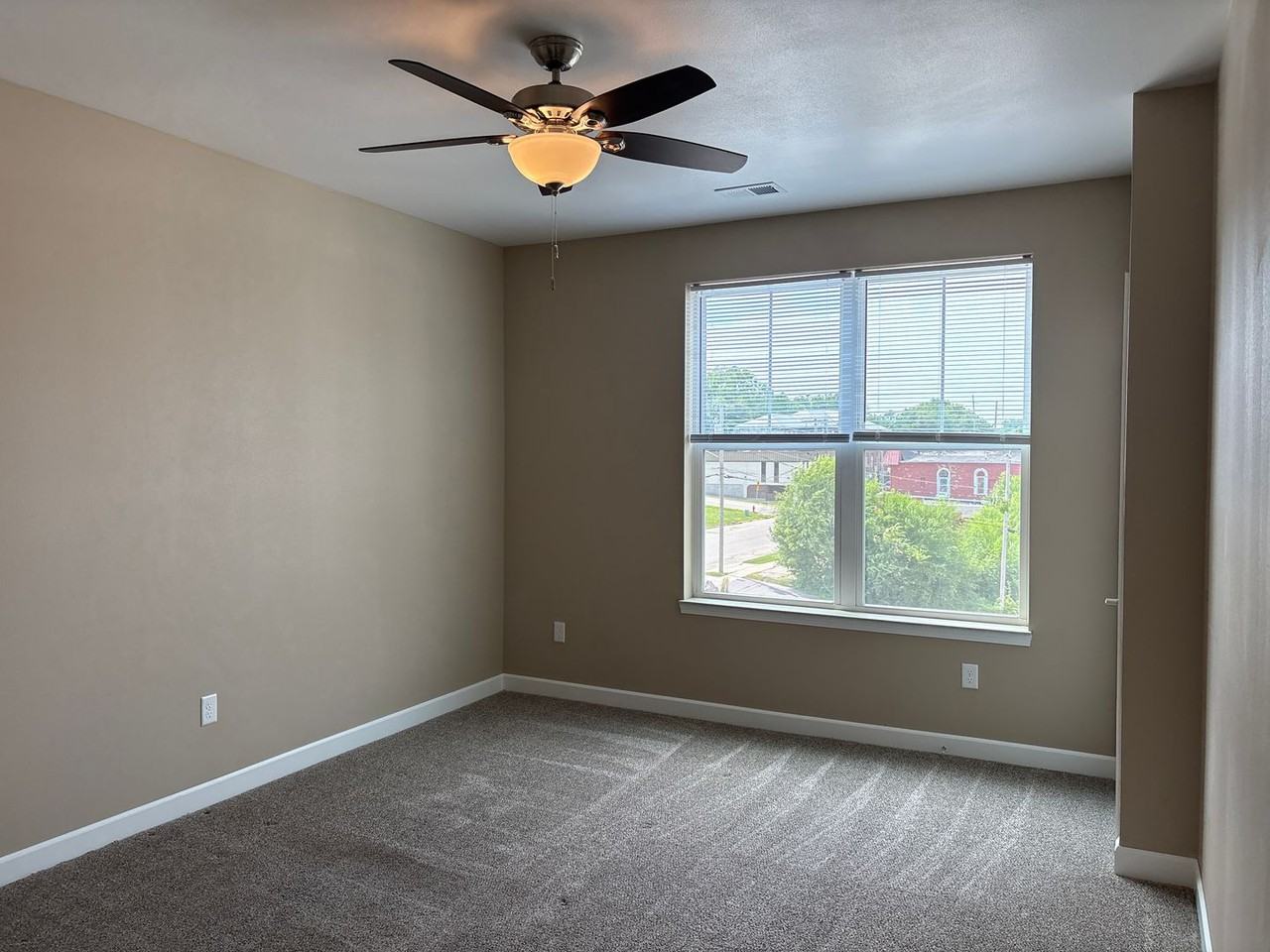 Rapid River Apartments - Photo 5 of 50