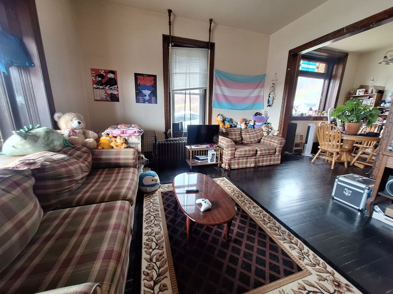531 W 4th St #1 - Photo 4 of 19