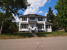 featured image of 132 Union St #1