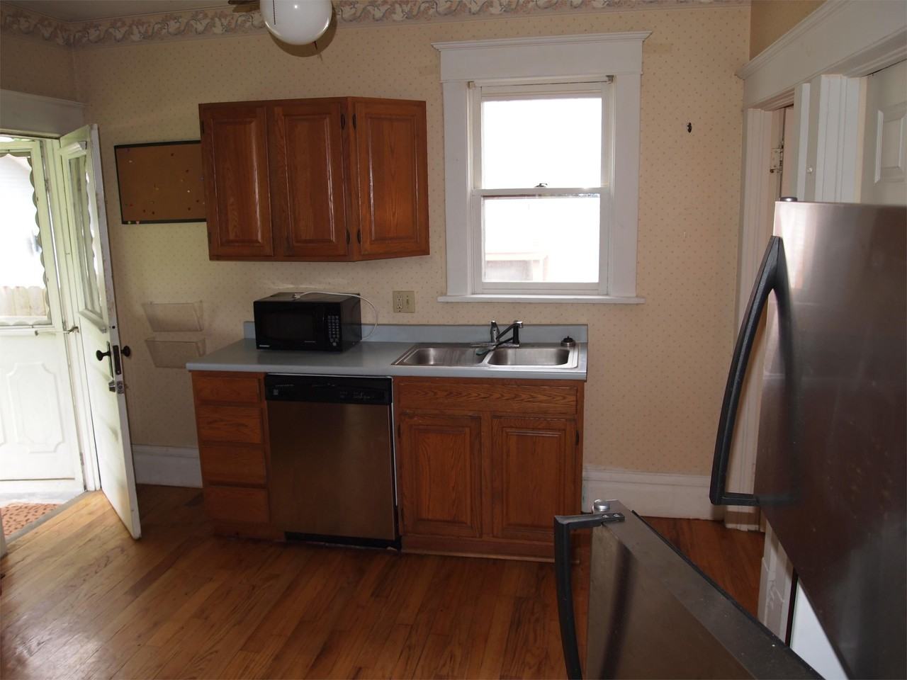 132 Union St #1 - Photo 2 of 21