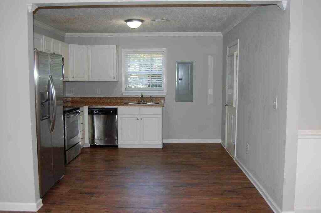 111 Smallridge St - Photo 7 of 23
