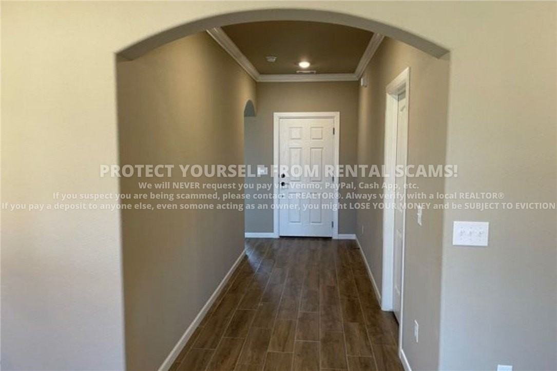 4490 W Newton Ave - Photo 3 of 24