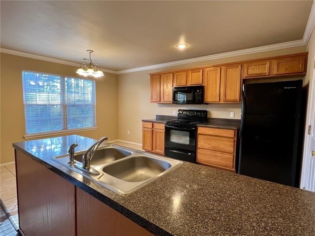2155 W Skyler Dr - Photo 4 of 15