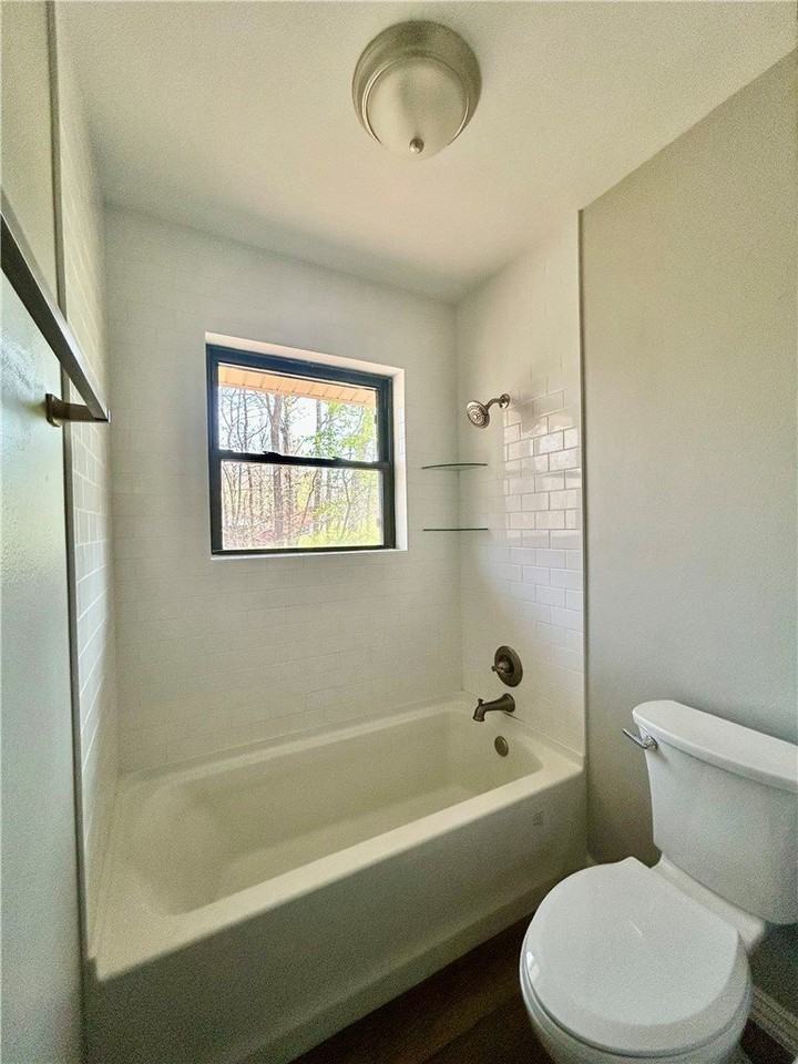 12 Newport Cir - Photo 7 of 8