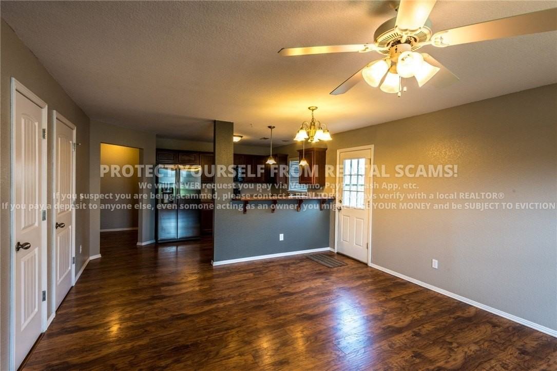 1137 S Holland Dr - Photo 4 of 13