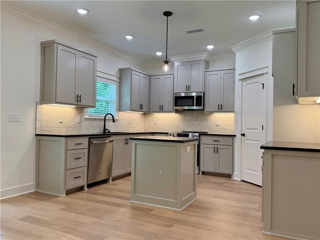 2 Fryer Ln - Photo 4 of 17