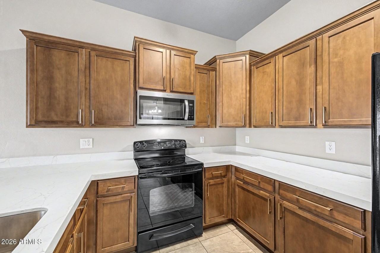 2725 E Mine Creek Rd #2172 - Photo 4 of 28