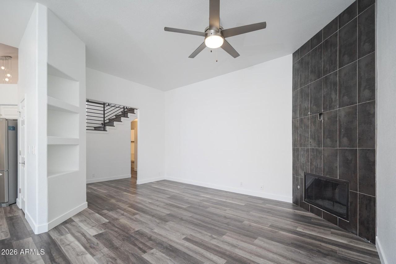 18031 N 15th Pl - Photo 7 of 26