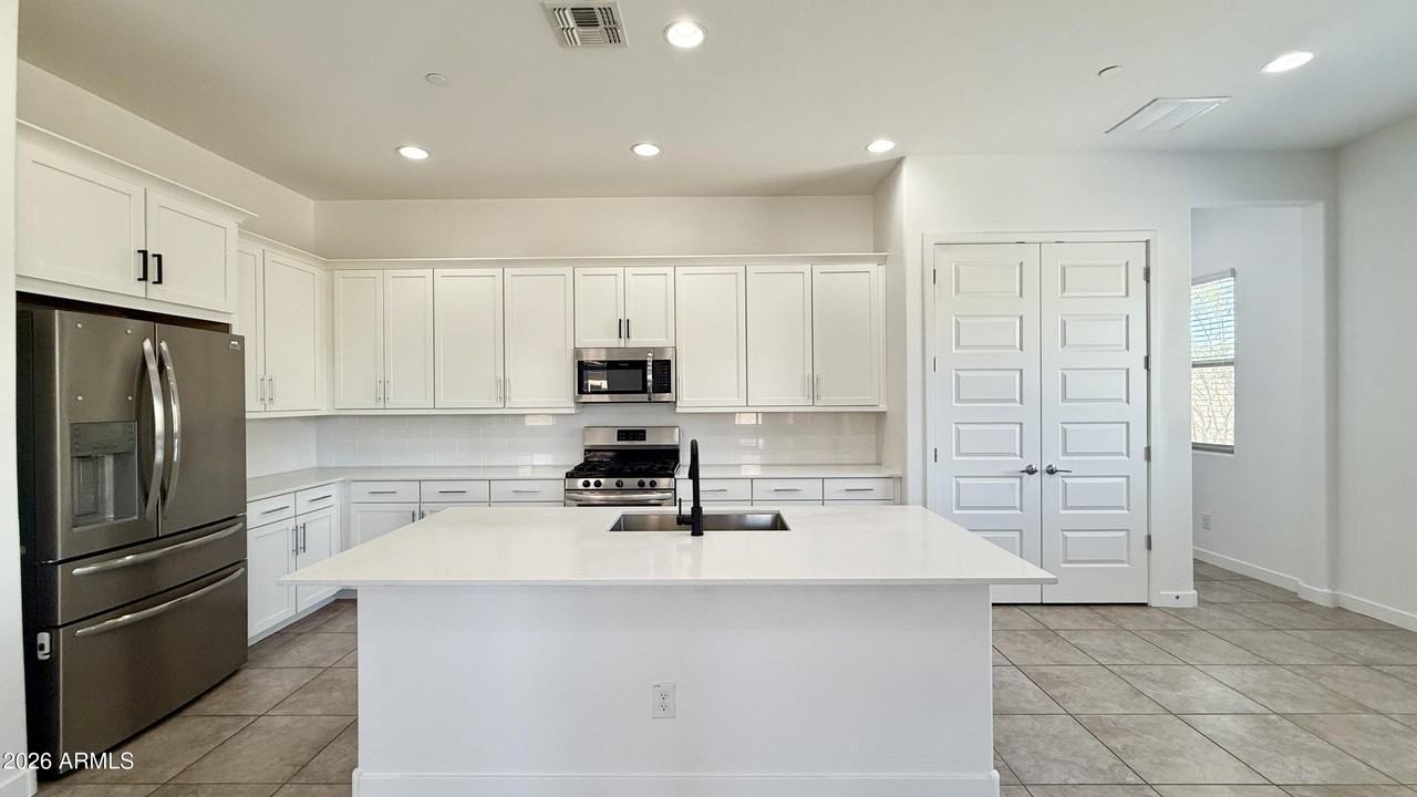 12556 W Calle De Baca - Photo 4 of 33