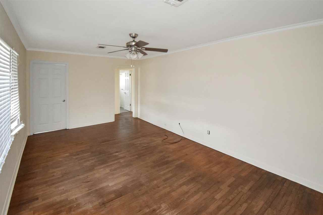 680 S 3rd St - Photo 2 of 14