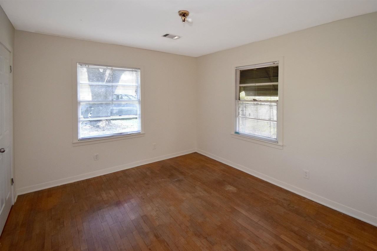 680 S 3rd St - Photo 3 of 14