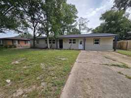 featured image of 3435 Kenwood Dr