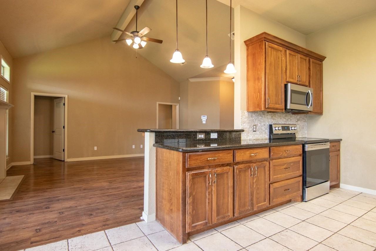 5745 Kathy Ln - Photo 3 of 17