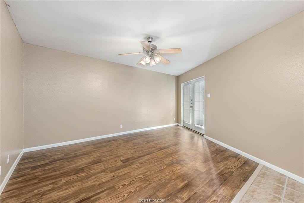 3900 Old College Rd #30 - Photo 6 of 12