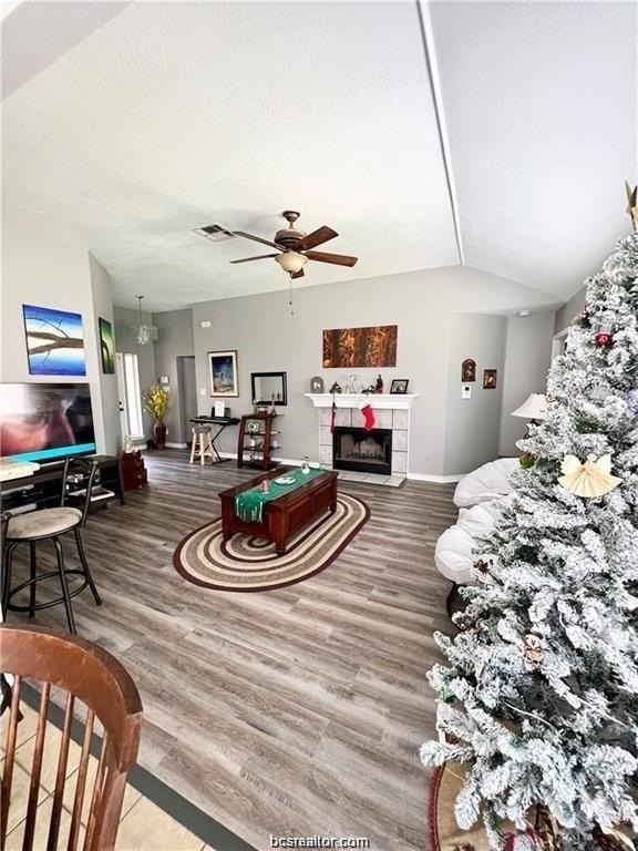3605 Vienna Dr - Photo 4 of 18