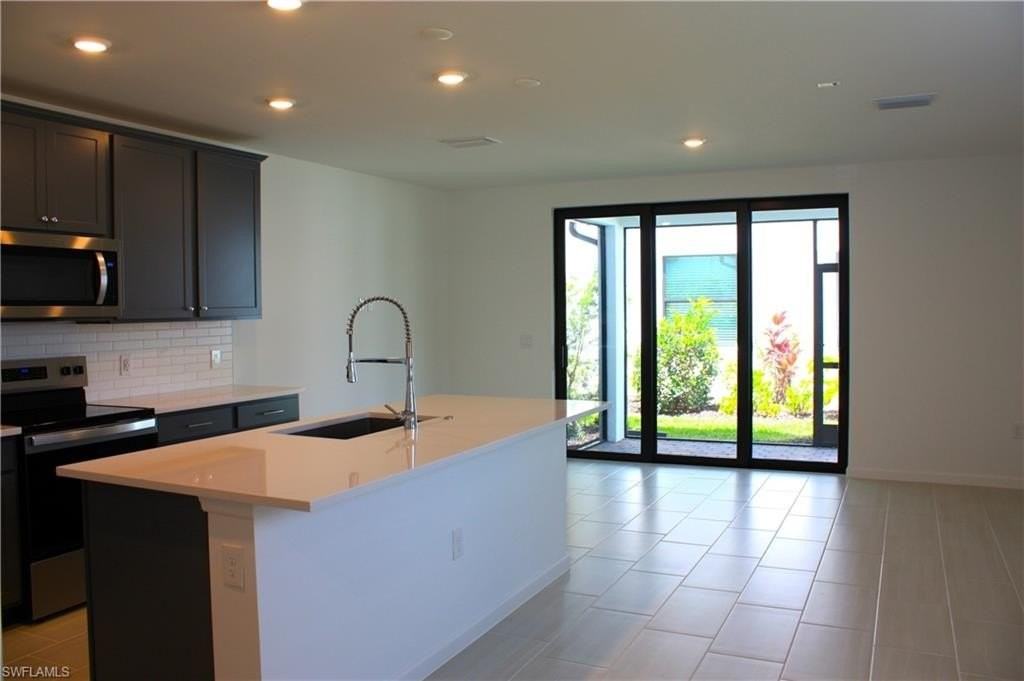 27874 Radiant Ct